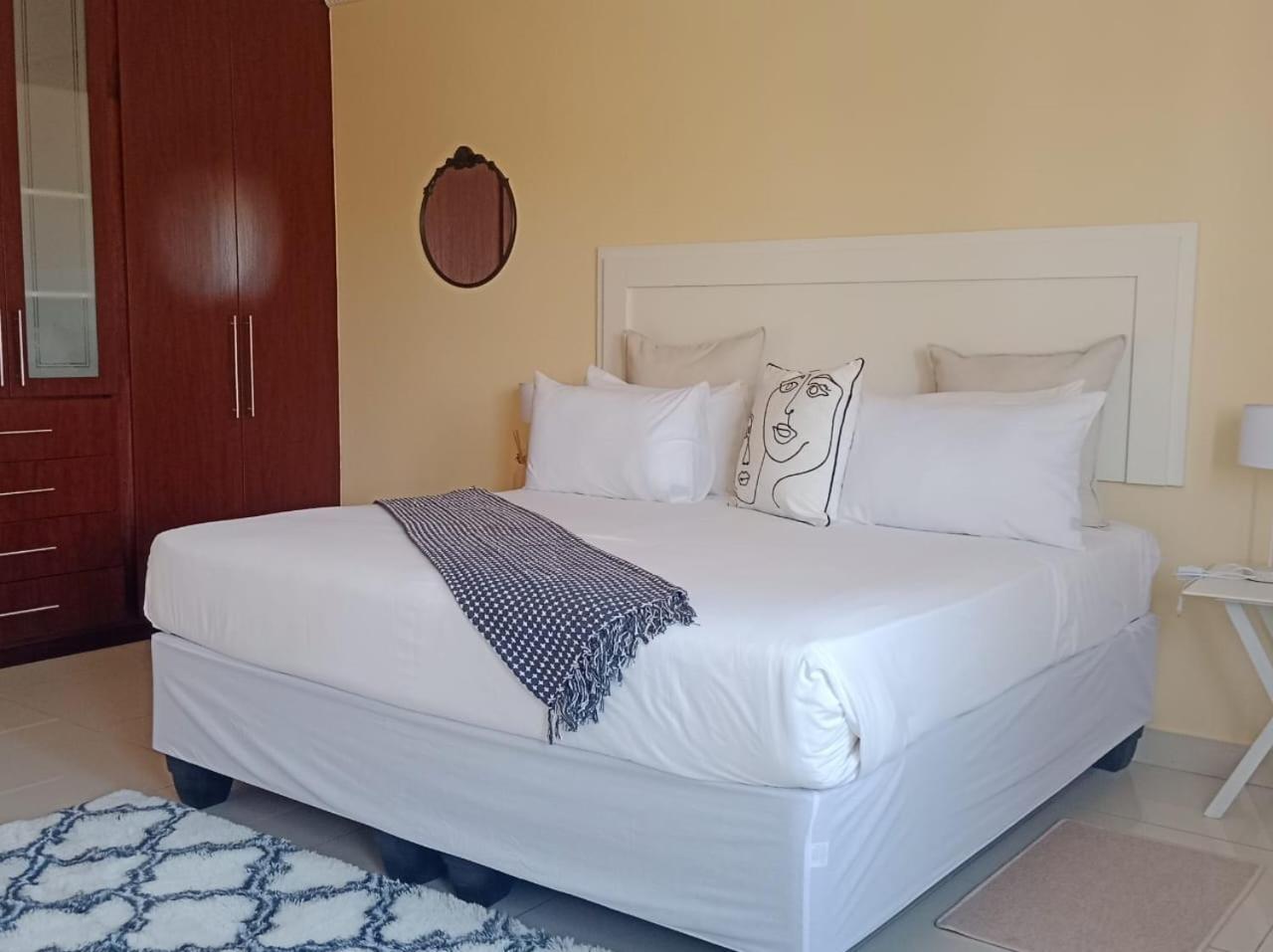 Dineo'S Lodge And Spa Burgersfort Εξωτερικό φωτογραφία
