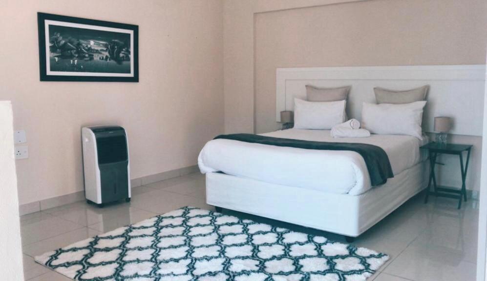 Dineo'S Lodge And Spa Burgersfort Εξωτερικό φωτογραφία