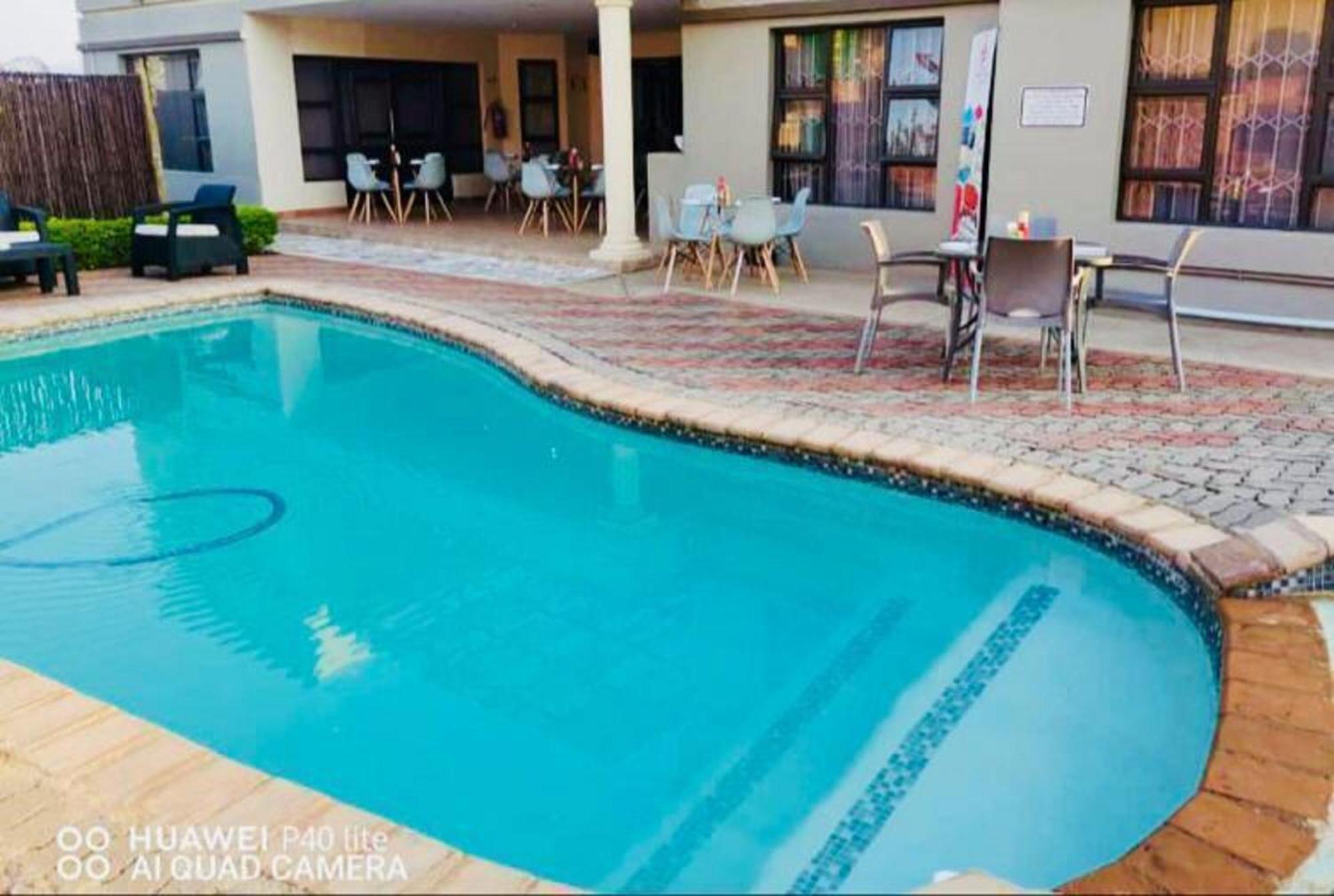 Dineo'S Lodge And Spa Burgersfort Εξωτερικό φωτογραφία
