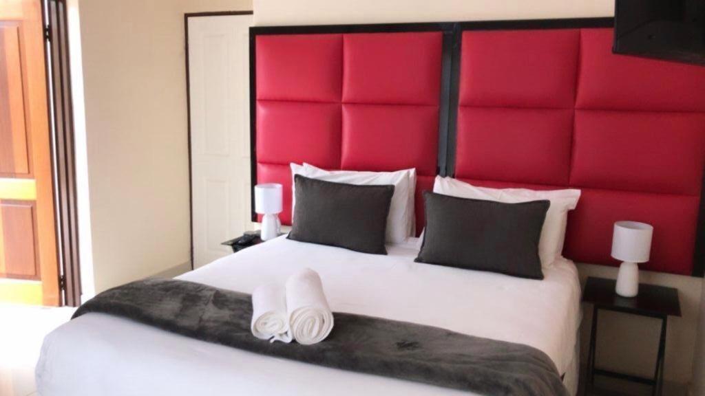 Dineo'S Lodge And Spa Burgersfort Εξωτερικό φωτογραφία